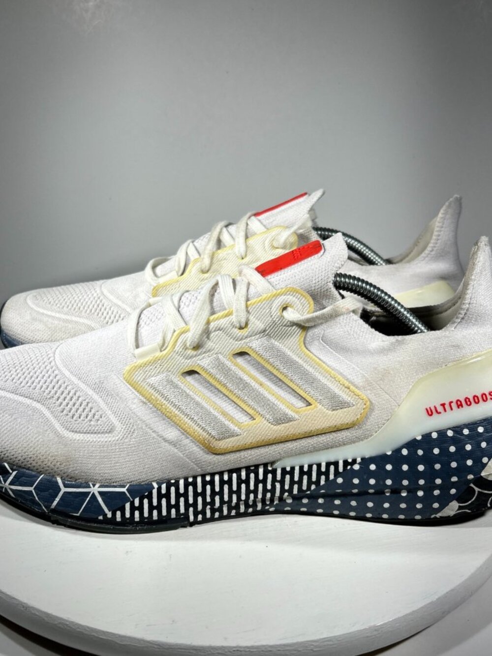Adidas UltraBoost 22 Patchwork Graphic Running Shoes Mens Size 12 White Sneakers